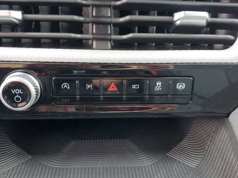 New 2026 Ford Explorer Active w/ Active Comfort Package image 30