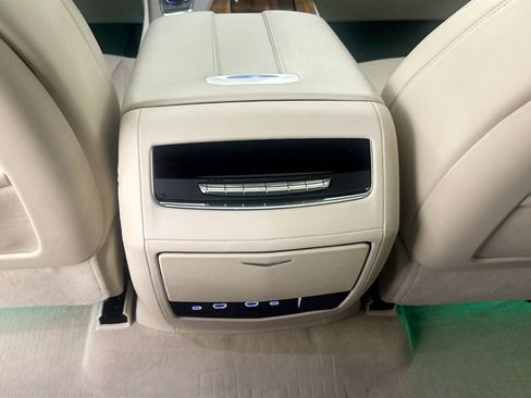 Used 2024 Cadillac Escalade ESV Sport Platinum w/ LPO, ONYX Package AWD/4WD image 26