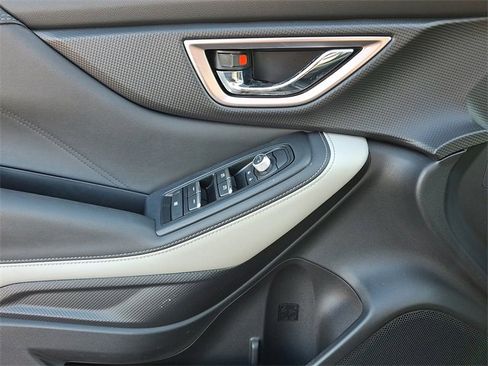 Used 2023 Subaru Forester Limited image 13