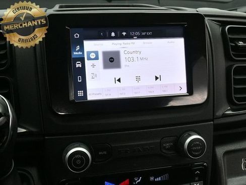 Used 2024 RAM ProMaster 2500 w/ Convenience Group image 18