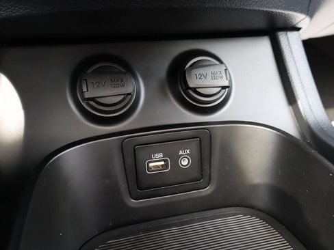 Used 2017 Hyundai Santa Fe Limited image 20