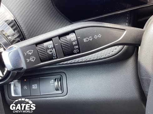 Used 2026 Chevrolet Equinox LT FWD image 22