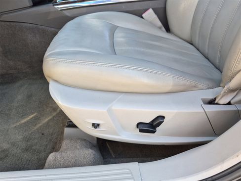 Used 2008 Chrysler 300 C w/ Navigation & Sound Group II image 19