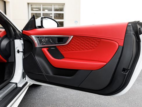 Used 2024 Jaguar F-TYPE R-Dynamic image 37