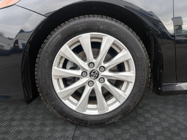Used 2018 Toyota Camry LE w/ Convenience Package FWD image 14