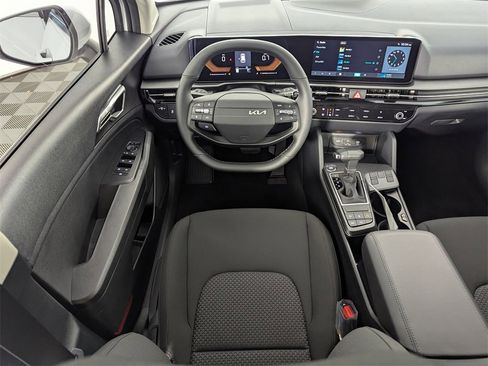 New 2026 Kia Sportage LX image 14