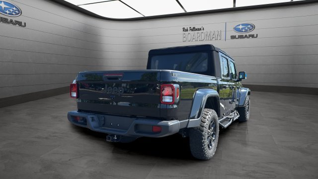 Used 2023 Jeep Gladiator Sport AWD/4WD image 5