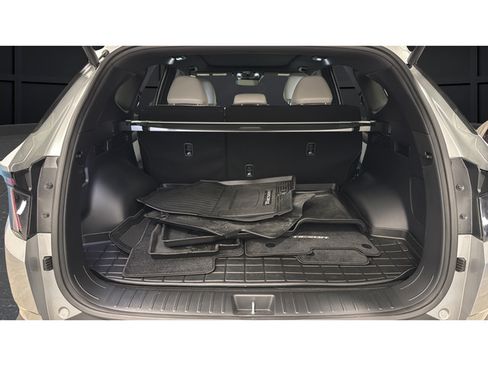 Used 2025 Hyundai Tucson Limited AWD/4WD image 26