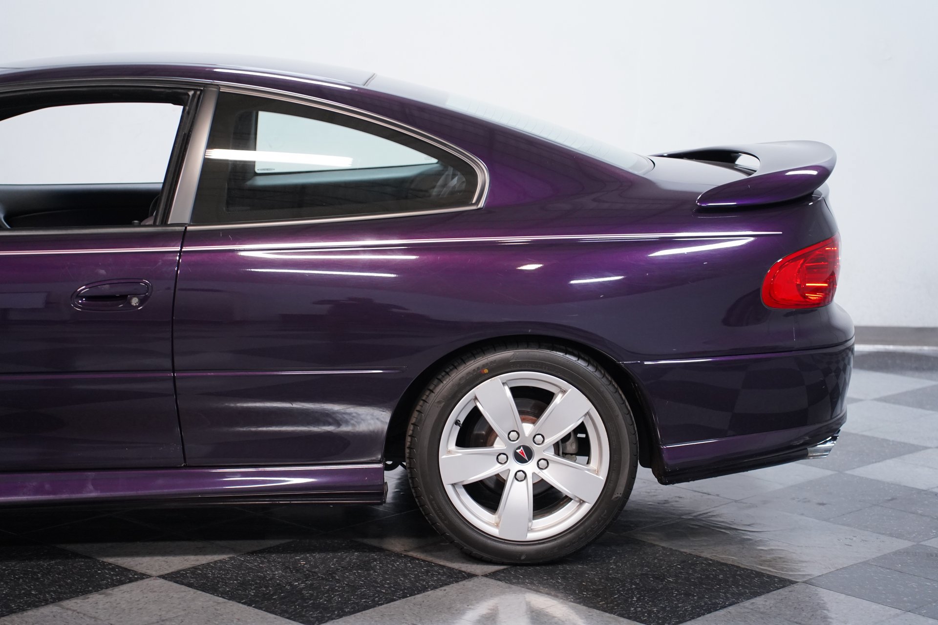 Used 2004 Pontiac GTO RWD image 20