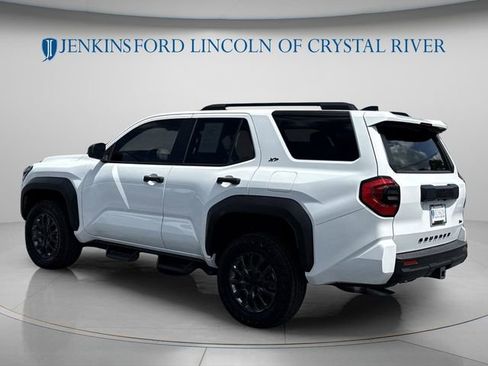 Used 2025 Toyota 4Runner SR5 AWD/4WD image 7