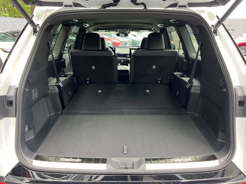 New 2026 Lexus TX 500h AWD image 12