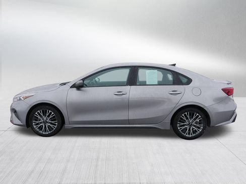 Certified 2024 Kia Forte GT-Line image 4