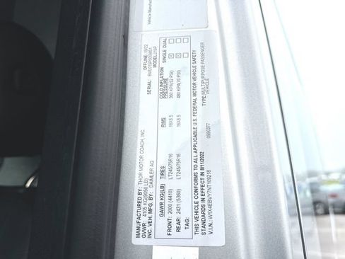 Used 2022 Mercedes-Benz Sprinter 2500 image 33