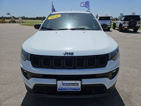 Used 2026 Jeep Compass Latitude AWD/4WD image 12