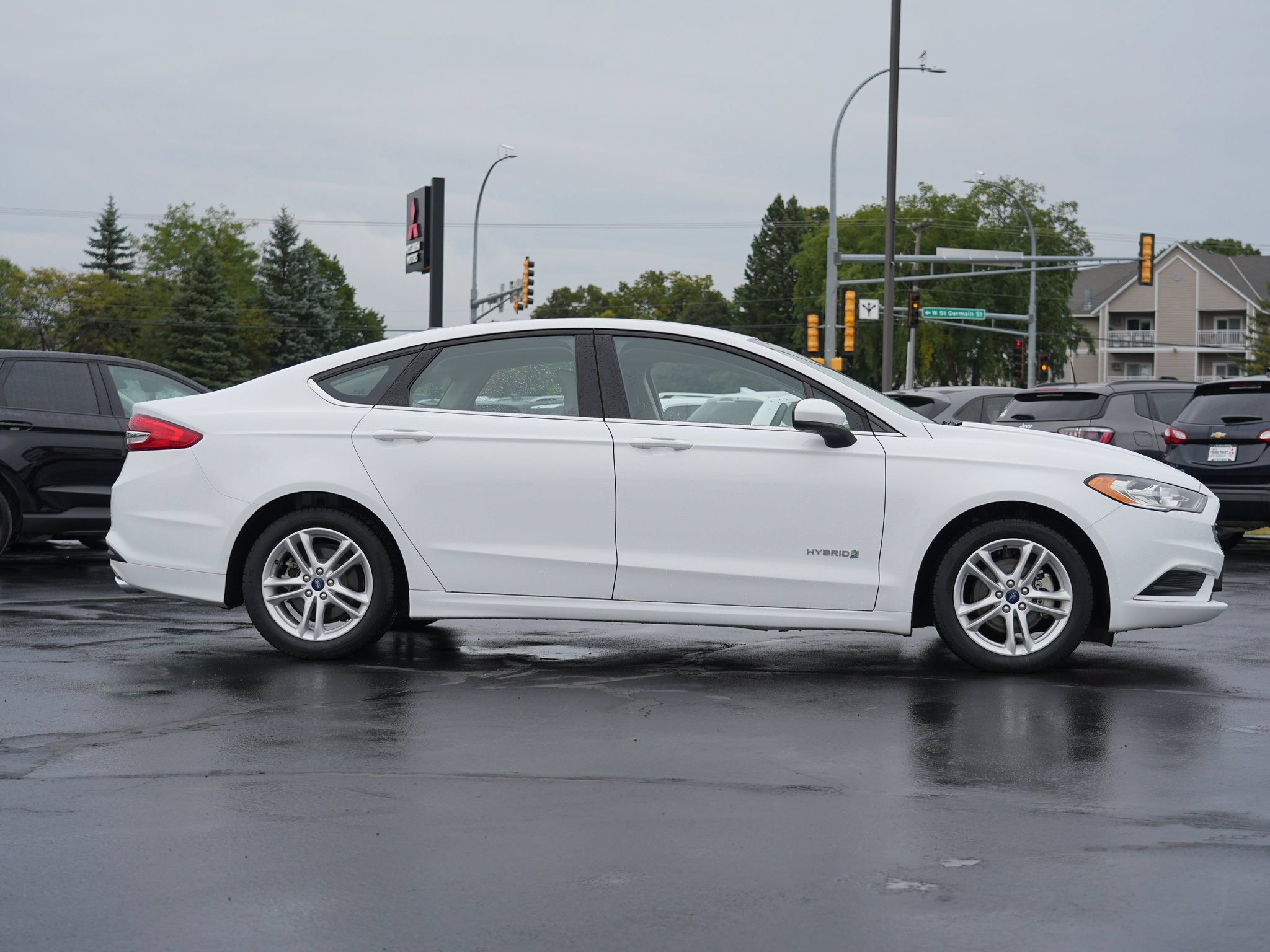 Used 2018 Ford Fusion S FWD image 2