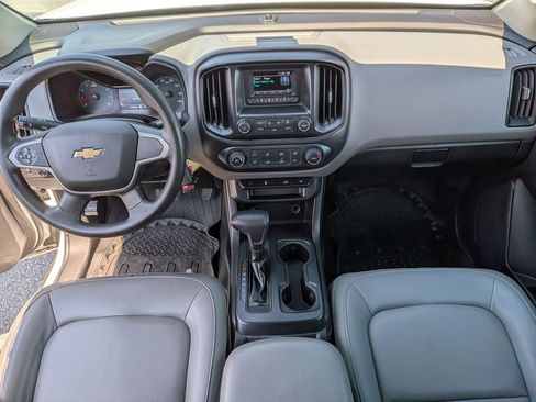 Used 2017 Chevrolet Colorado W/T w/ WT Convenience Package image 8