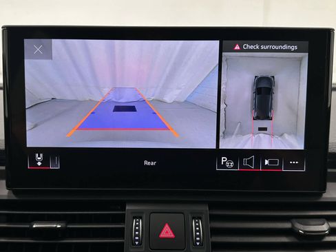 Used 2024 Audi SQ5 Prestige AWD/4WD image 36