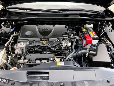 Used 2021 Toyota Camry SE FWD image 31