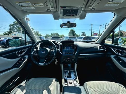 Used 2019 Subaru Forester Premium w/ All-Weather Package AWD/4WD image 20