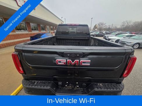 Used 2022 GMC Sierra 3500 Denali w/ Denali Ultimate Package image 10