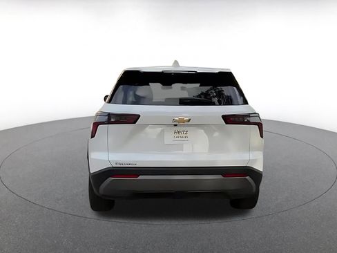Used 2025 Chevrolet Equinox LT FWD image 10