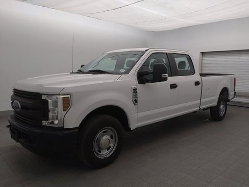 Used 2019 Ford F250 XL w/ Power Equipment Group RWD image 2