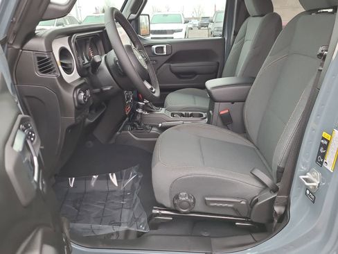 New 2026 Jeep Gladiator Sport image 19