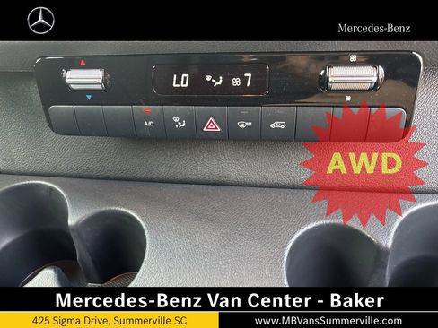 Used 2024 Mercedes-Benz Sprinter 2500 image 32