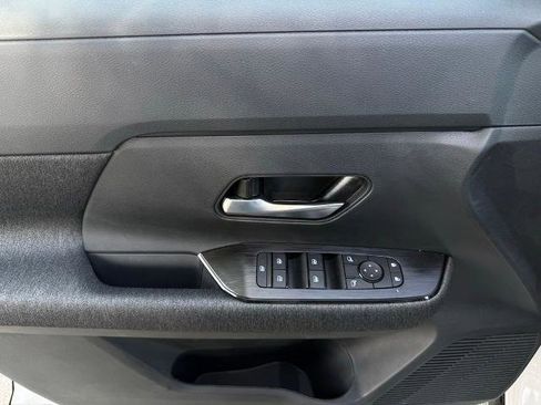 New 2026 Nissan Kicks SV w/ Interior Electronics Package FWD image 17