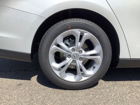 New 2025 Honda Accord LX image 30