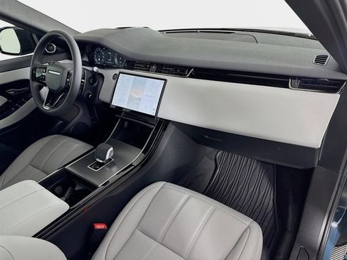 Used 2026 Land Rover Range Rover Evoque S image 31