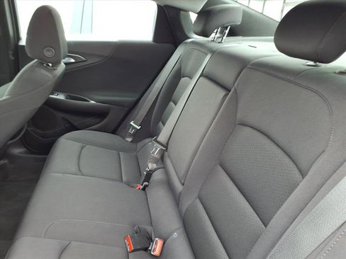 Used 2023 Chevrolet Malibu LT image 13