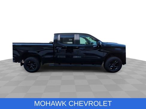 Used 2023 Chevrolet Silverado 1500 Custom Trail Boss w/ Midnight Edition AWD/4WD image 10