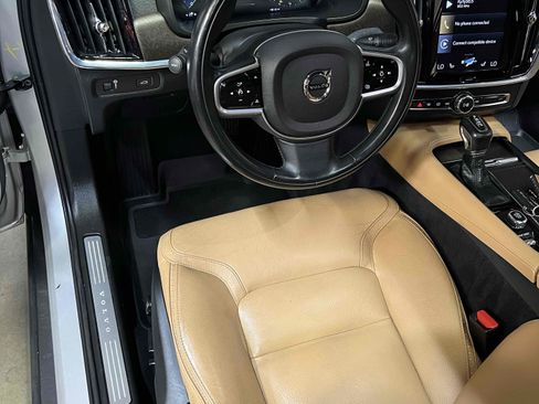 Used 2020 Volvo V90 T6 Cross Country AWD/4WD image 25