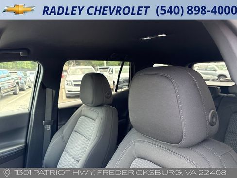 Certified 2026 Chevrolet Equinox LT FWD image 2