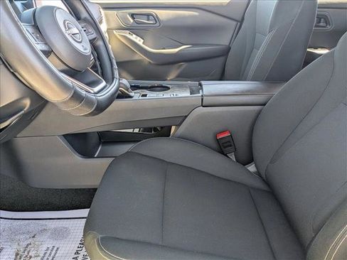 Used 2024 Nissan Rogue S image 15