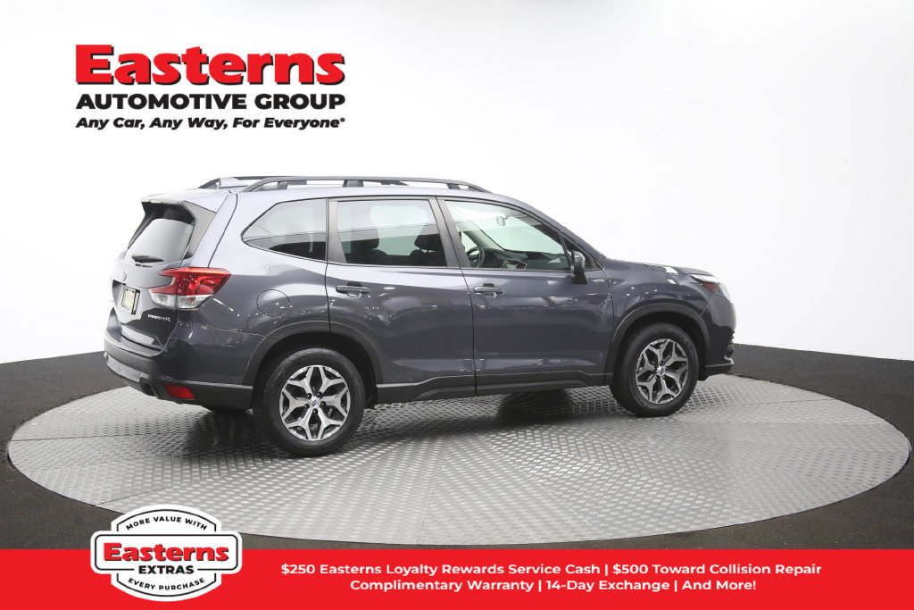 Used 2022 Subaru Forester Premium AWD/4WD image 47