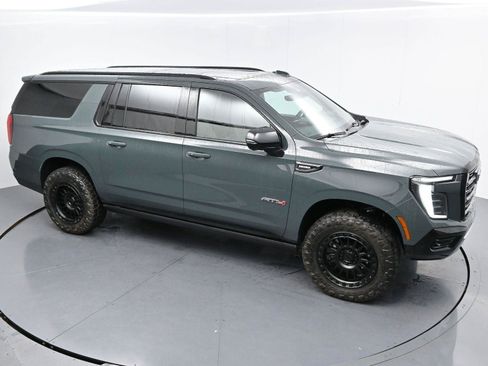 Used 2026 GMC Yukon XL AT4 w/ AT4 Premium Plus Package AWD/4WD image 42