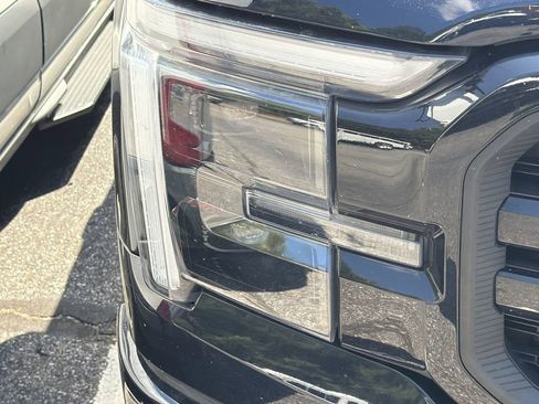 Used 2024 Ford F150 Lariat AWD/4WD image 5