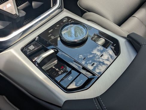 New 2025 BMW X3 xDrive30i w/ Premium Package image 24