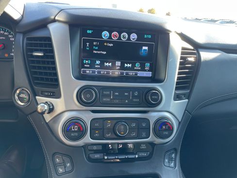 Used 2019 GMC Yukon SLT image 17