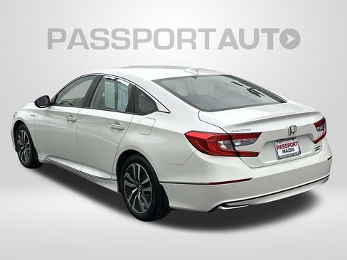 Used 2019 Honda Accord Touring image 2
