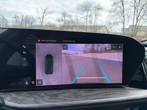 Certified 2025 Audi Q5 2.0T Premium Plus w/ Premium Plus image 13