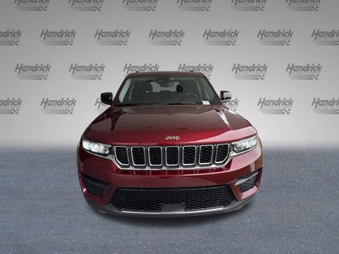Used 2023 Jeep Grand Cherokee Limited image 3