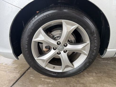 Used 2009 Toyota Venza image 10