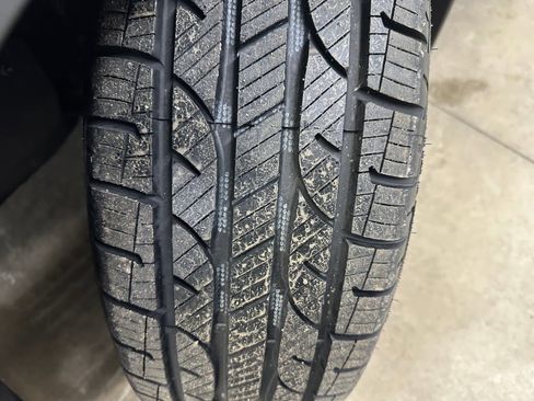 Used 2023 Toyota Highlander XLE image 39