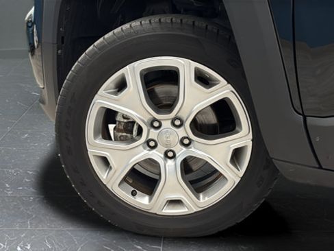 Used 2022 Jeep Renegade Limited AWD/4WD image 34