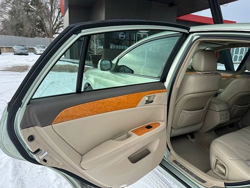 Used 2006 Toyota Avalon XLS image 9