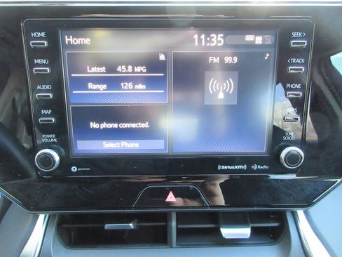 Used 2021 Toyota Venza LE image 38