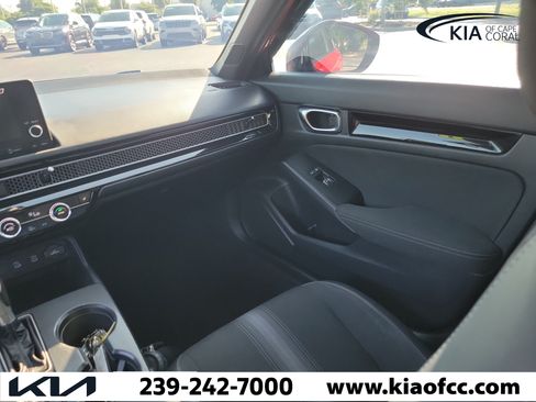 Used 2025 Honda Civic Sport image 18
